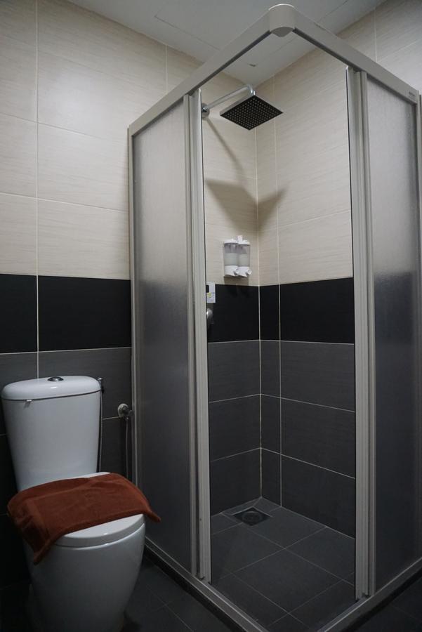 Sri Village Hotel Ампанг Экстерьер фото