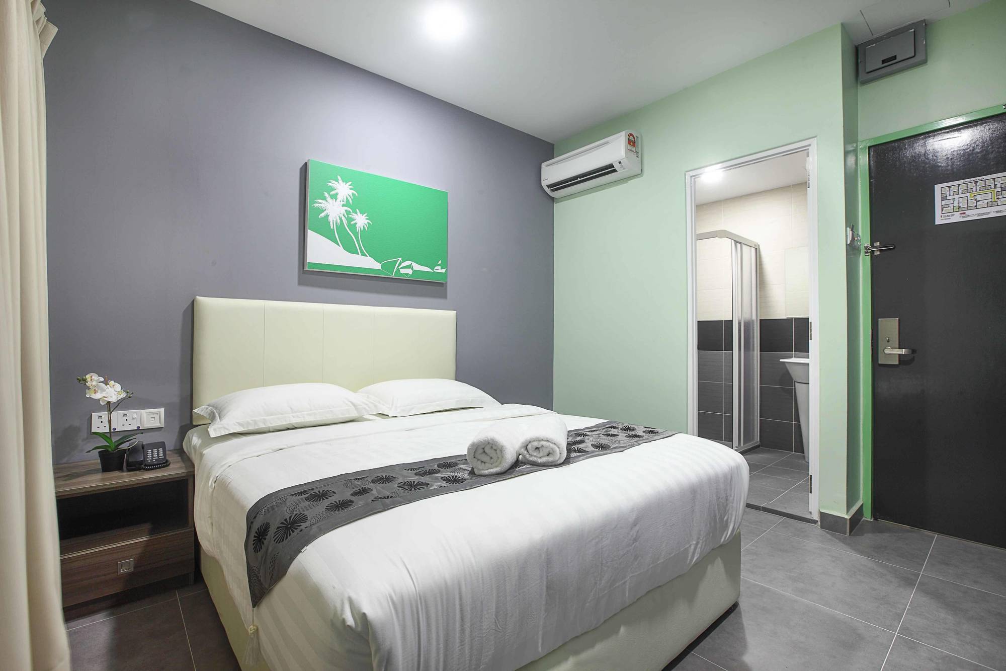 Sri Village Hotel Ампанг Экстерьер фото