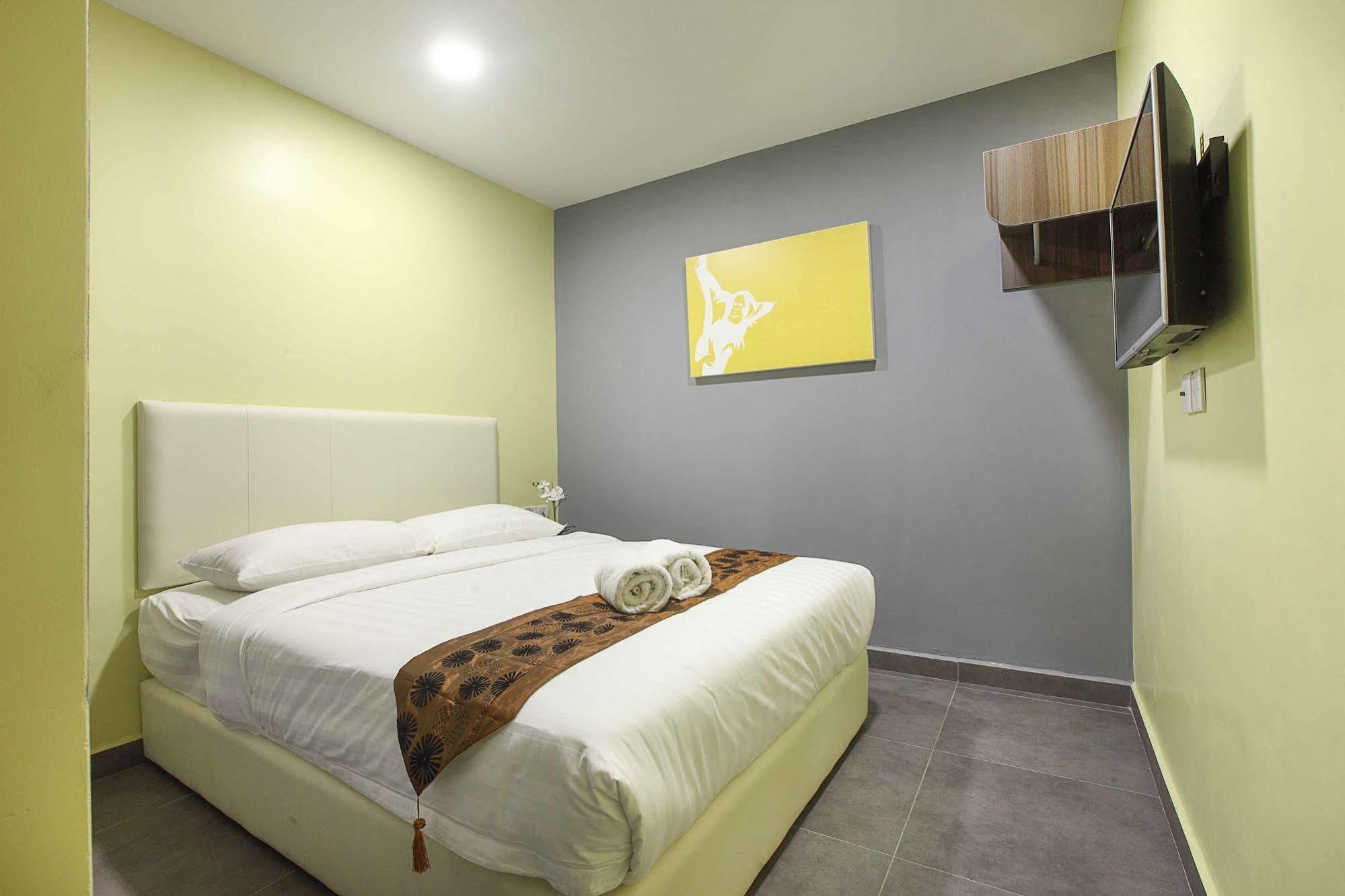 Sri Village Hotel Ампанг Экстерьер фото