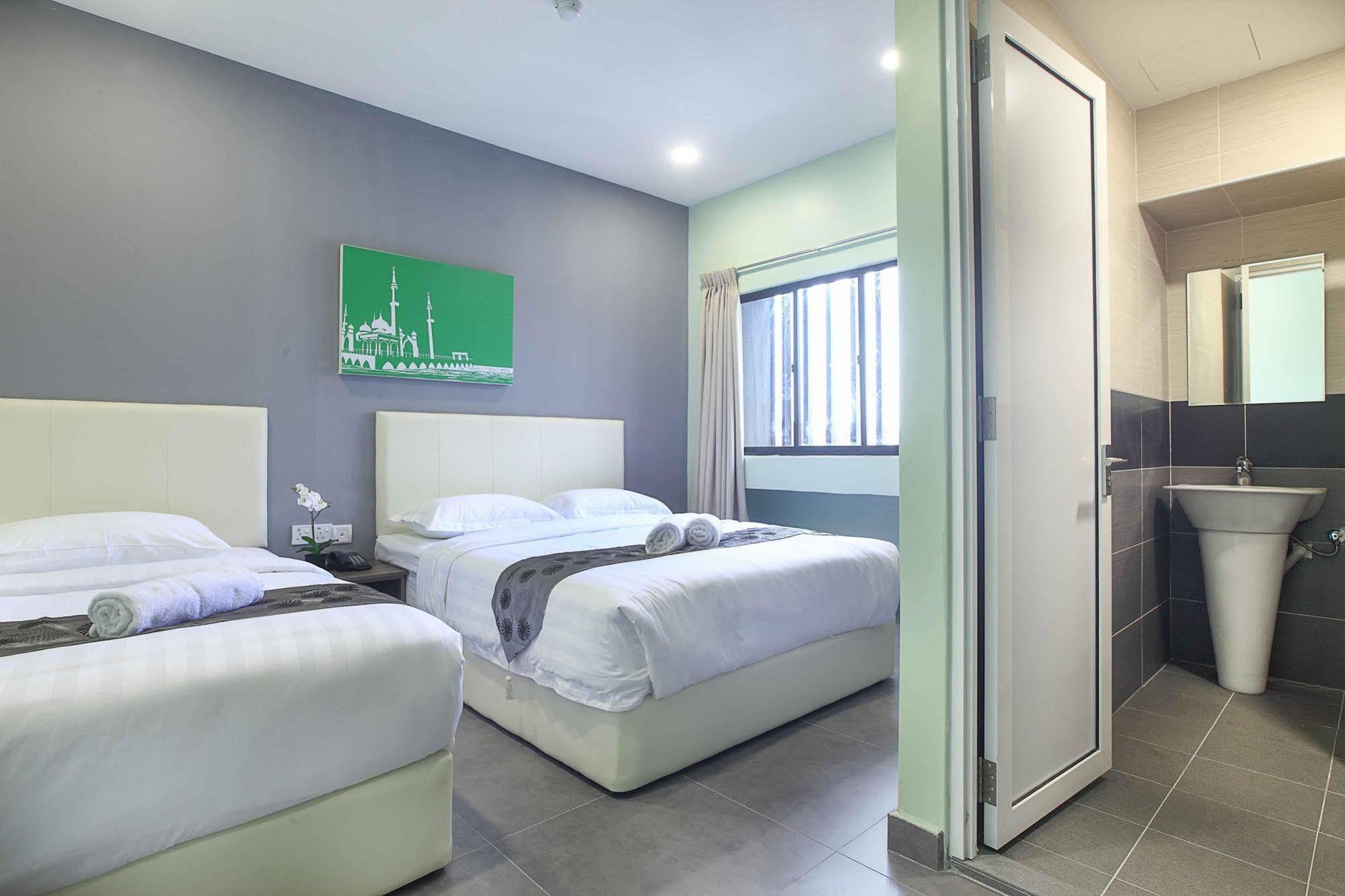 Sri Village Hotel Ампанг Экстерьер фото