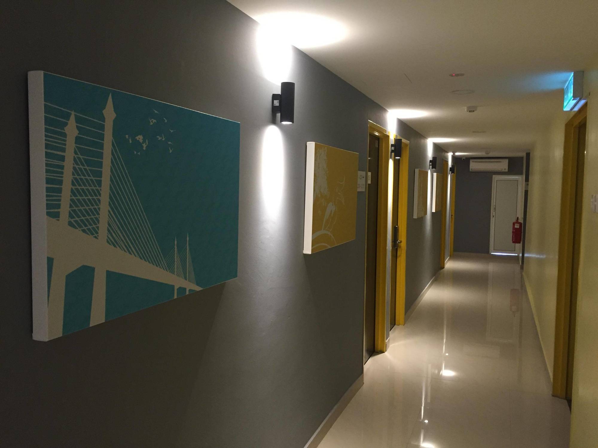 Sri Village Hotel Ампанг Экстерьер фото