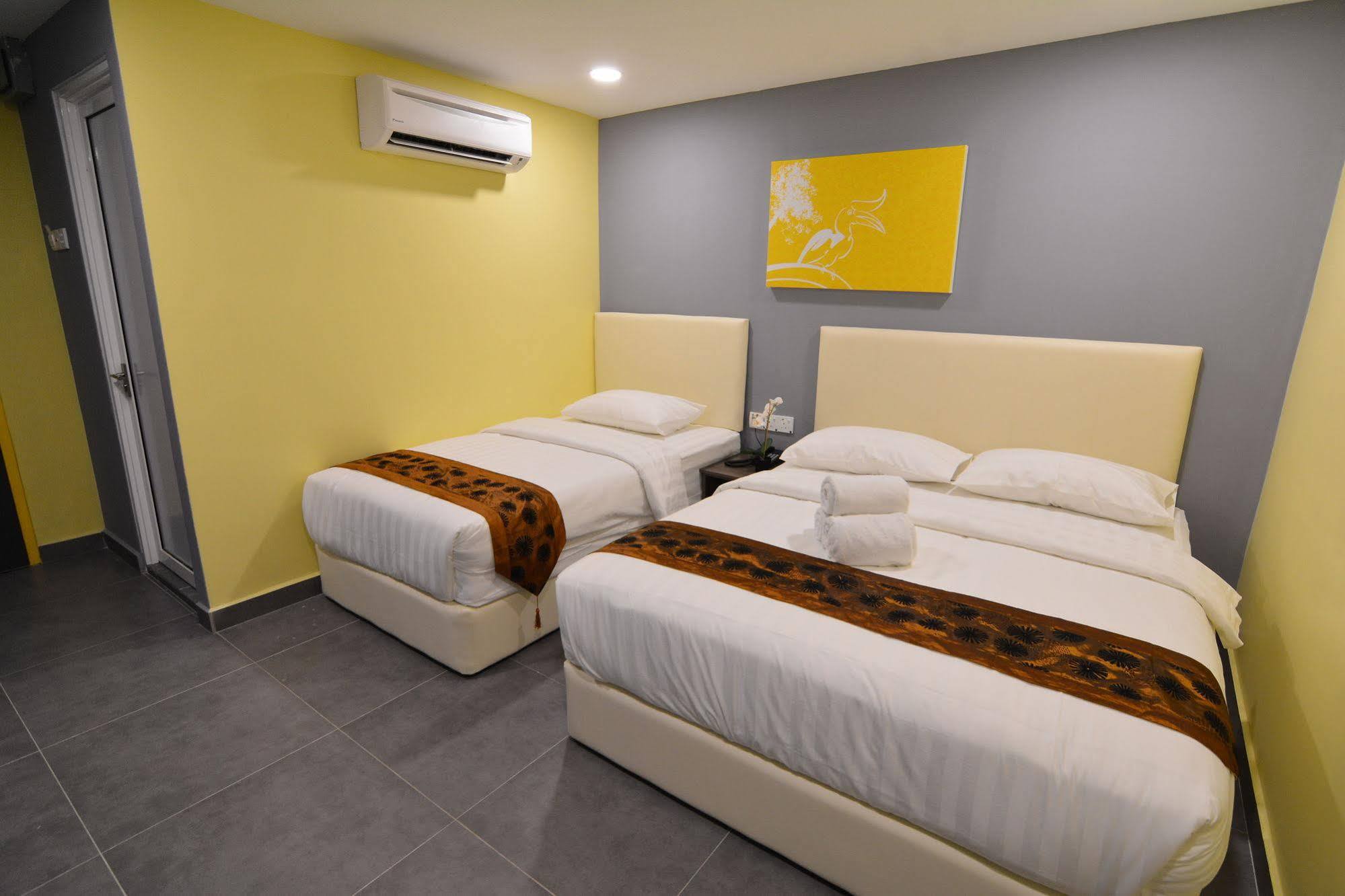 Sri Village Hotel Ампанг Экстерьер фото