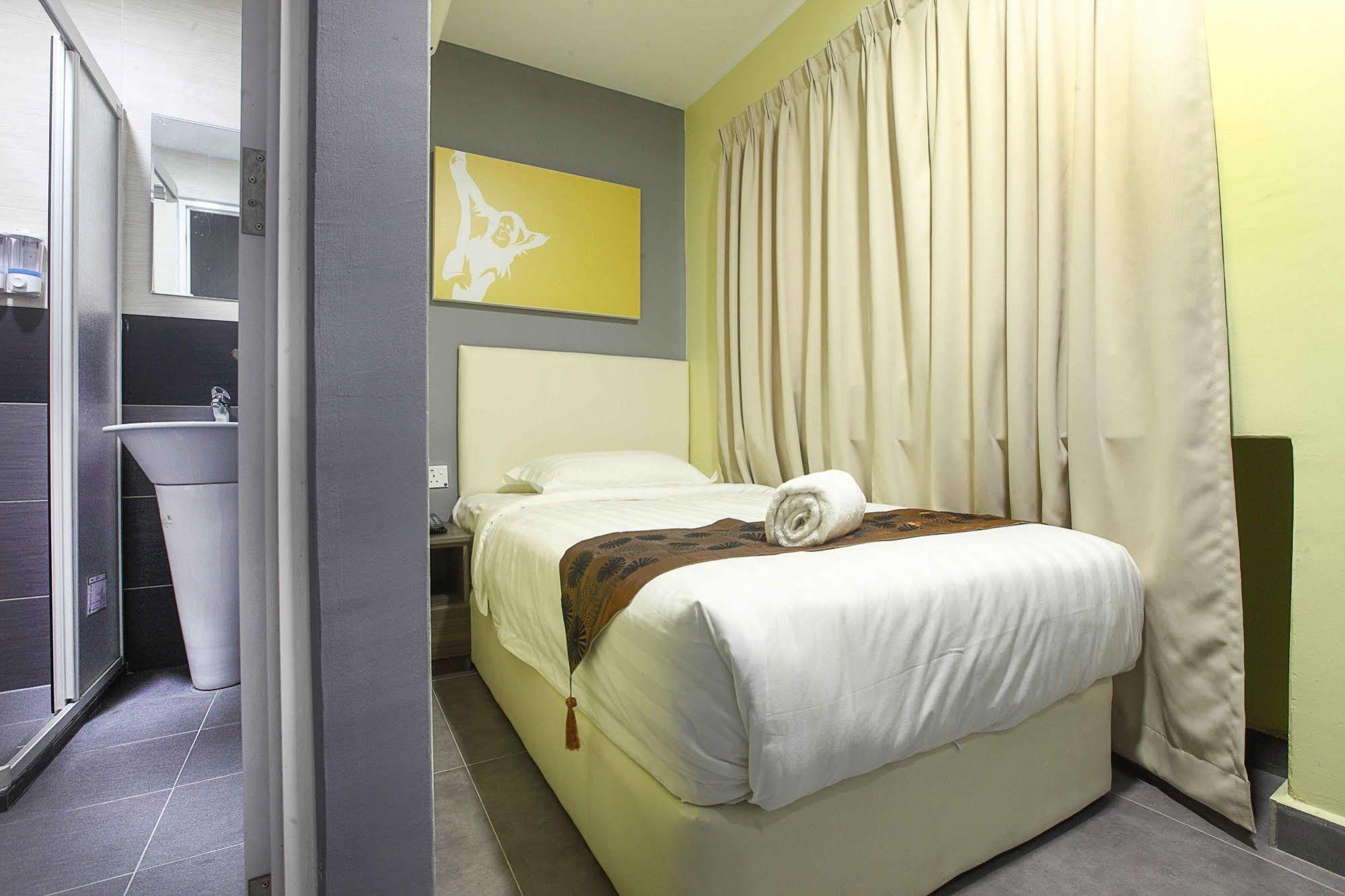 Sri Village Hotel Ампанг Экстерьер фото